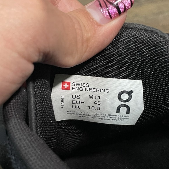 ON Cloud Men's "Cloud 5" Black  Running Shoe Size 11M Model # 59.98919 - Picture 9 of 9